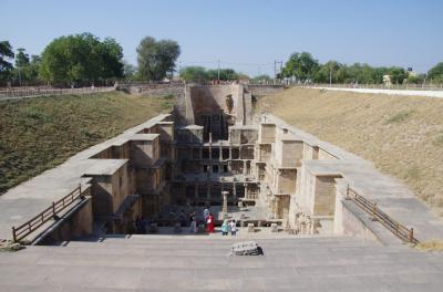 インド北西部グジャラート州とラジャスタン州を巡る１２日間の旅