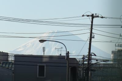 大船駅西側から見える富士山