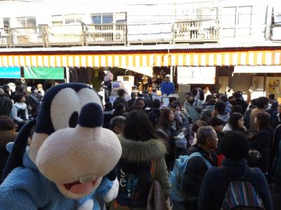 グーちゃん、大江戸線をウォークする！（グー散歩③/築地は有象達で大混雑！編）
