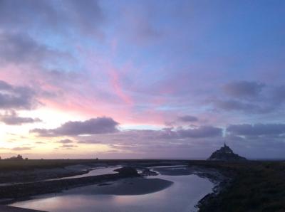 2家族(1歳2人)車2台でノルマンディ、モンサンミッシェル、パリへ