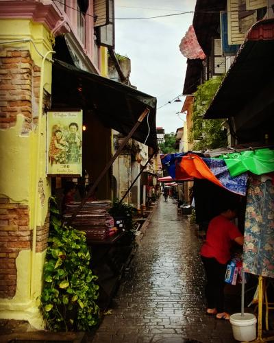 シンガポールからの週末エスケープ （泉水さんと行く）イポー Ipoh    小雨そぼ降る街歩き