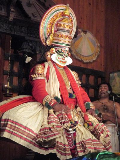 南西インドの旅　（15）　　　　　　　　　　　　　　　　　　　コーチンでカターカリ・ダンスを観る。