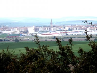 巡礼行３-４）:ナヘラからサント・ドミンゴ・デ・ラ・カルサーダへ、初めてのパラドール