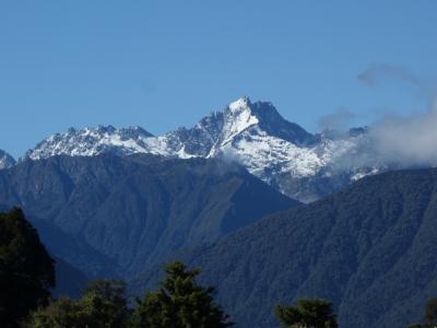 NZ2週間ドライブD12 : 観光の時だけ晴れてくれたフォックス氷河、マセソン湖、曇りのフランツジョセフ  