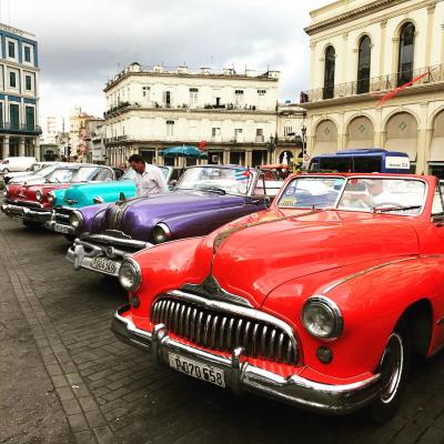 キューバの町を走るレトロな車は、50年代のアメ車だけじゃないのよ