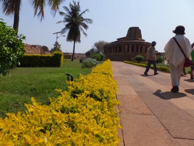 南インド３　アイホーレの寺院巡り