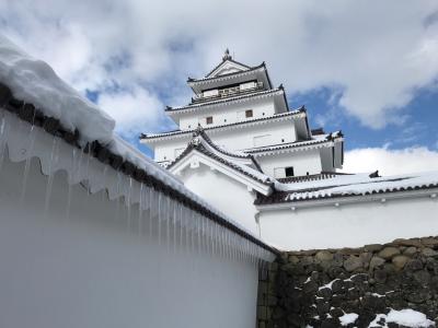 雪の鶴ヶ城。
