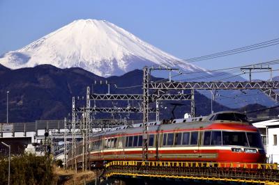 春を探しに、松田・西平畑公園に咲く河津桜と早春の富士山を見に訪れてみた