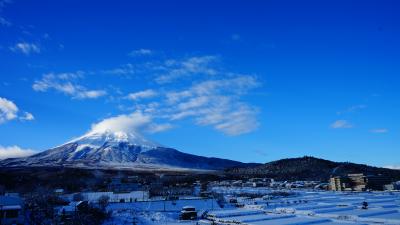 正月気分で富士山を見に行こう。一晩で雪が５０cmの鐘山苑に宿泊