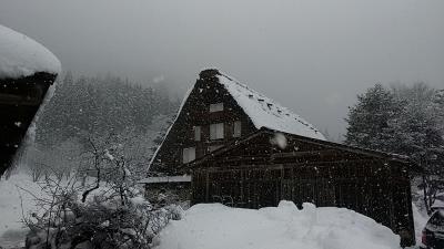☆2017年冬の白川郷と飛騨高山☆晴れ予報だったのに、大雪でした！
