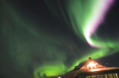 ★アイスランドの絶景ドライブ。オーロラ爆発、氷河湖ボートツアー、ゴールデンサークル、セーリャラントスフォスなど。