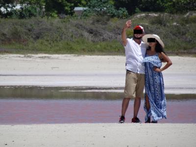 Hola hola hola hola Mexico!　（"Volumen ocho"　Donde se dice que es el Lago Rosa, en realidad）