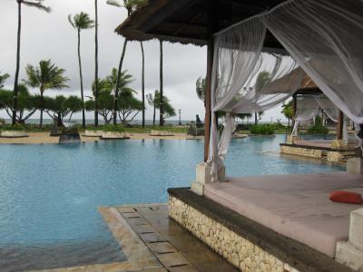 ジャワ島&バリ島6日間(3) ゴアガジャ遺跡~キンタマーニ高原~ウブド