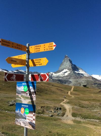 いつかある日ではおそい！スイスへGO！！vol.17 澄みきった青空と逆さマッターホルン！ハイキングコースってスキーゲレンデなのね♪♪