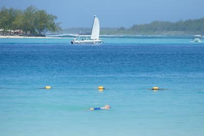 モーリシャス[Mauritius]（2）[ブルーベイ(Blue Bay)、イルオセルフ(Ile aux cerfs)]