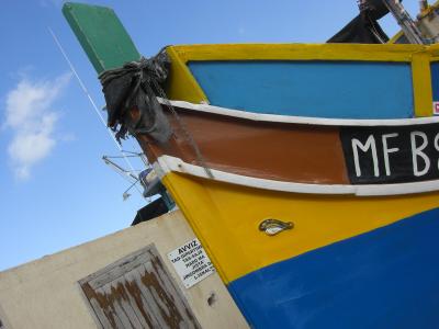 マルタ島を徘徊する ② 青の洞門、ハジャーイム神殿、イムナイドラ神殿、イムディーナなど