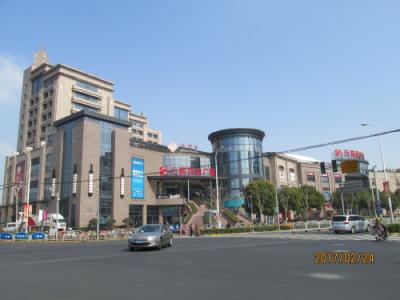 上海の万嘉商業広場（金高路・東靖路）