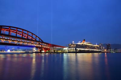 神戸開港150周年!「クイーン・エリザベス」がやってきた!