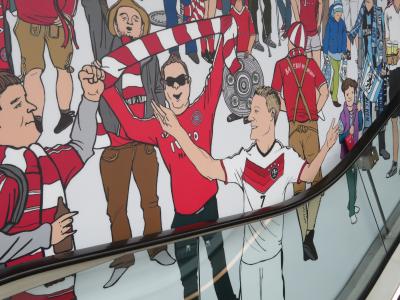 バイエルンミュンヘン2014年ブンデス優勝メンバー直筆サインボール