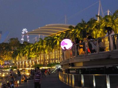 ワンダー・フル(マリーナ・ベイ・サンズ) *噴水ショーは掲載なし