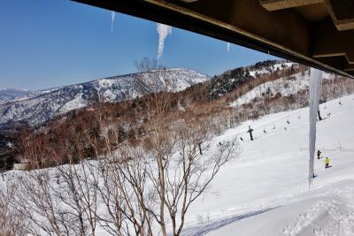 三世代で巡るスキー旅行下見　万座スキー場と万座温泉と万座プリンスホテル　老人夫婦と息子2人の4人旅