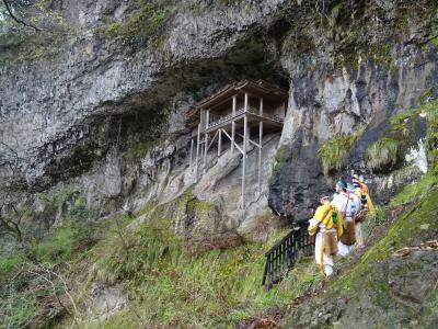 2017年4月16日（日）　鳥取県・三徳山三仏寺の国宝投入堂迂回路完成・開山法要式典開催
