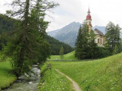 オーストリア チロル州　シュトゥバイタールの旅　出国からオーバーンベルクの聖ニコル教会からノイシュティフト到着　　2017年【1】