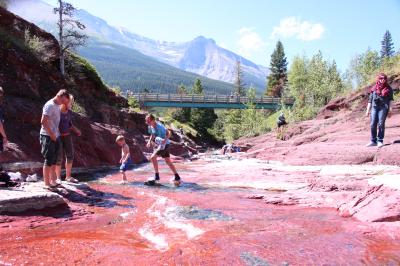 アメリカ３州・カナダ２州、国境沿いドライブの旅２週間２０１６　３８、レッドロック渓谷（Waterton Glacier International Peace Park）