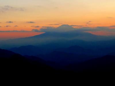 原点回帰の山旅　丹沢　－新緑と山桜と富士山－　１