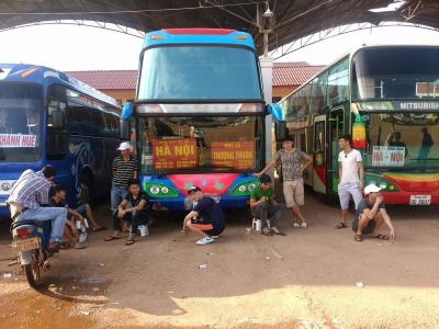 ラオス・ヴィエンチャン〜ベトナム・ハノイへの国際夜行バス
