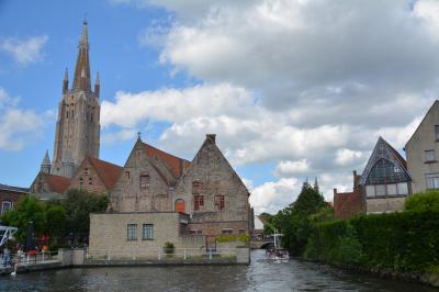 フランドルの水の都ブルージュと近郊の街