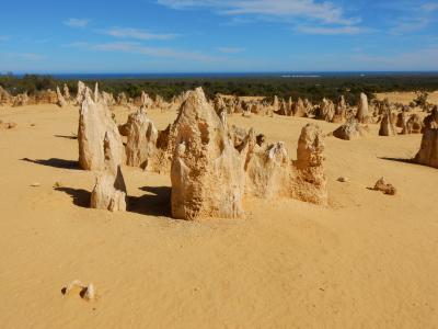 砂漠の墓標・ピナクルズへのレンタカー旅