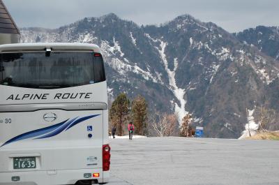 2017GWは、春の富山 へ 雪と花めぐりの旅！  「立山・雪の大谷ウォークはずが・・・」