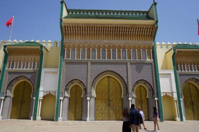 アンダルシア、タンジェを経て漸く辿り着いたモロッコの旧都フェズ（Fez)。王宮と迷路とモスクと人と・・・。