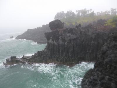 GWに済州島で過ごす三日目　　大浦海岸柱状節理帯と天帝淵瀑布にいく