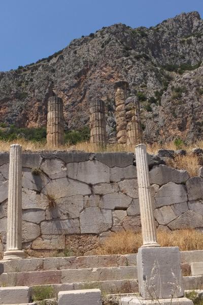 ギリシャ②　デルフィー遺跡と博物館　　オシオス・ルカス修道院