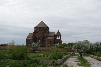 2017GWコーカサス3国　その９～アルメニアの教会建築の典型リプシメ教会とエチミアジン大聖堂