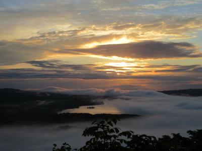 大沼 散策路を歩く