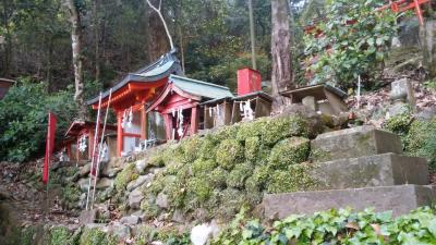 祐徳稲荷の奥の院と小さな祠