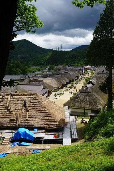 かやぶき屋根の町並みを訪ねて