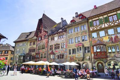 絶景を求めてスイスへの旅　＜3＞　絵本の中に迷い込んだような『シュタイン・アム・ライン』の街