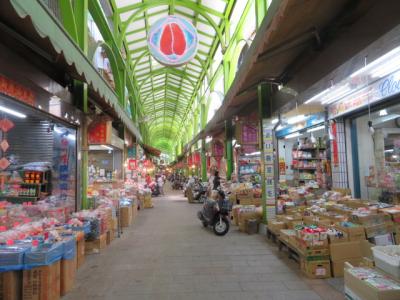 台湾　「行った所・見た所」　高雄の三鳳中街を歩いて橋頭へ
