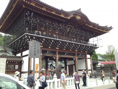 年一の成田で家族集合、2日目~3日目はゴルフ観戦、成田山新勝寺と参道