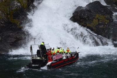 ベルゲンからオスロへ：　ノルウェーナットシェルのはずが列車トラブルでフロムまで高速船に