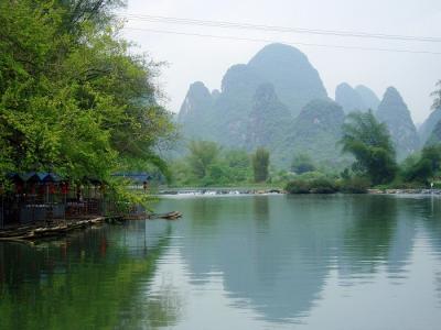 【桂林クイリン・陽朔ヤンシュオ、山と川と田んぼの旅】
