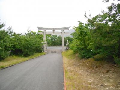 鳥取砂丘に行く前に鳥取県護国神社を参拝しました。