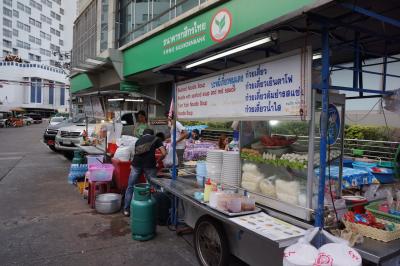 今日もバンコク屋台は平常運転