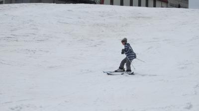 日帰りスキー♪　ゲレンデで１番下手なスキーヤーは私（笑）。カミナリでゲレンデ閉鎖・・・とほほ