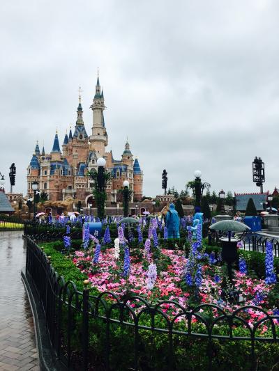 上海ディズニー　カリブの海賊　チップ　デール　アクアマン　タツノオトシゴ　エイ Shanghai Disney VLOG] The lesser known but delicious food