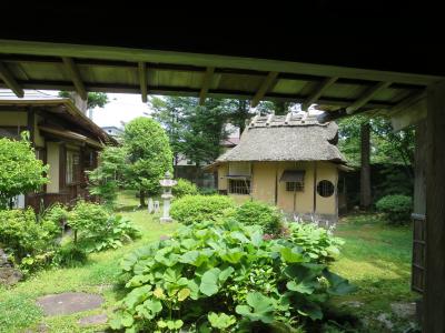 大舘の鳥潟会館（とりがたかいかん）は東北にある京風御殿